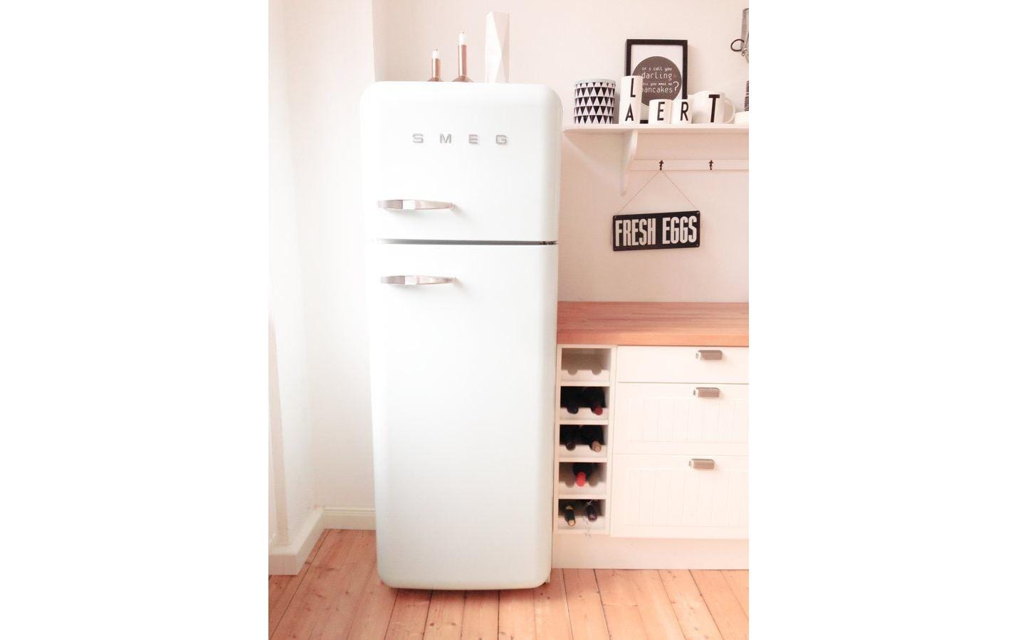 SMEG Kühlschrank FAB30RWH6 Weiss, Rechts