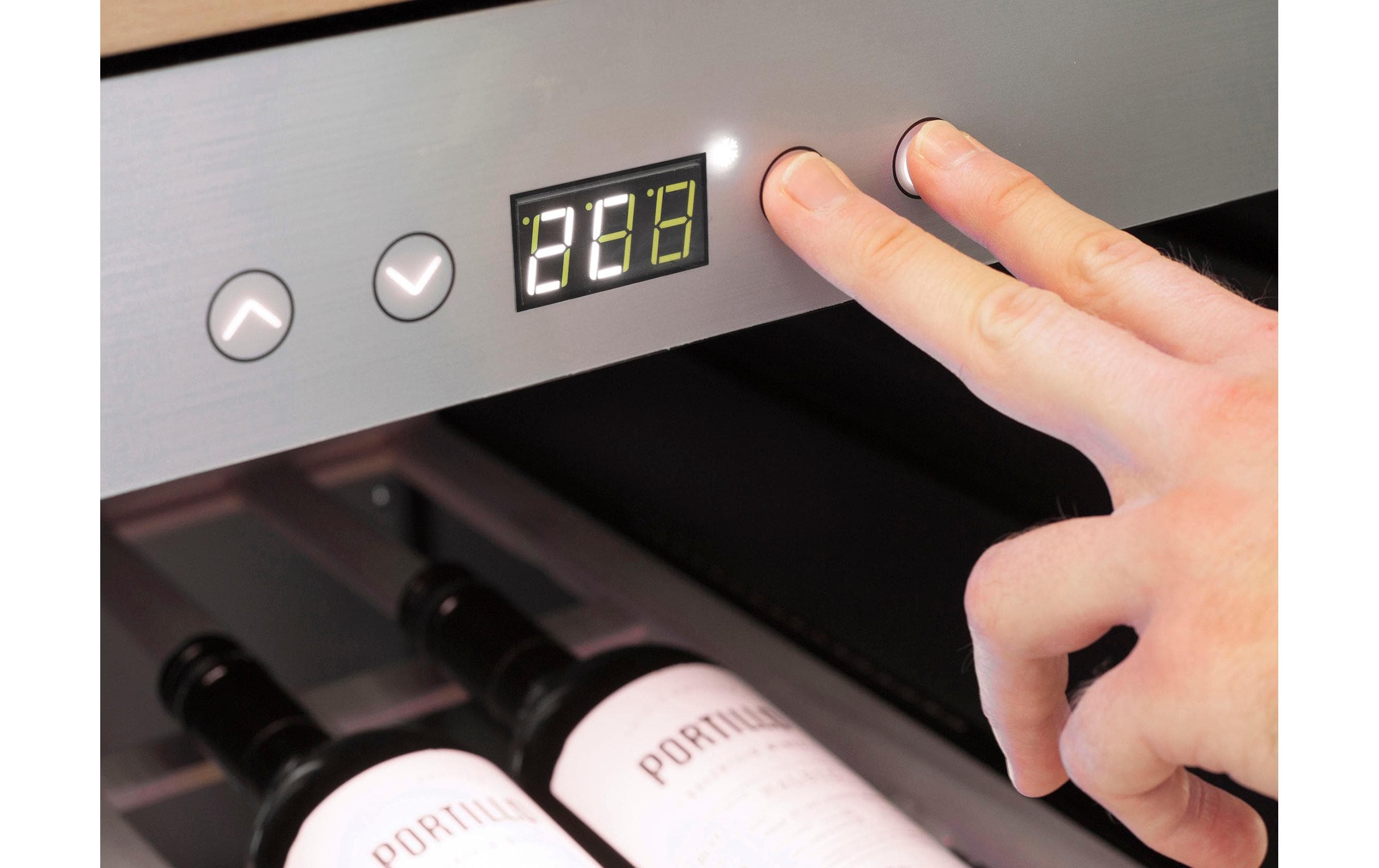 Caso Weinkühlschrank WineComfort 1260 Smart